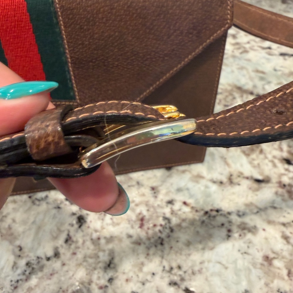 Gucci Brown Leather Satchel vintage with Gold Accent - Picture 6 of 16